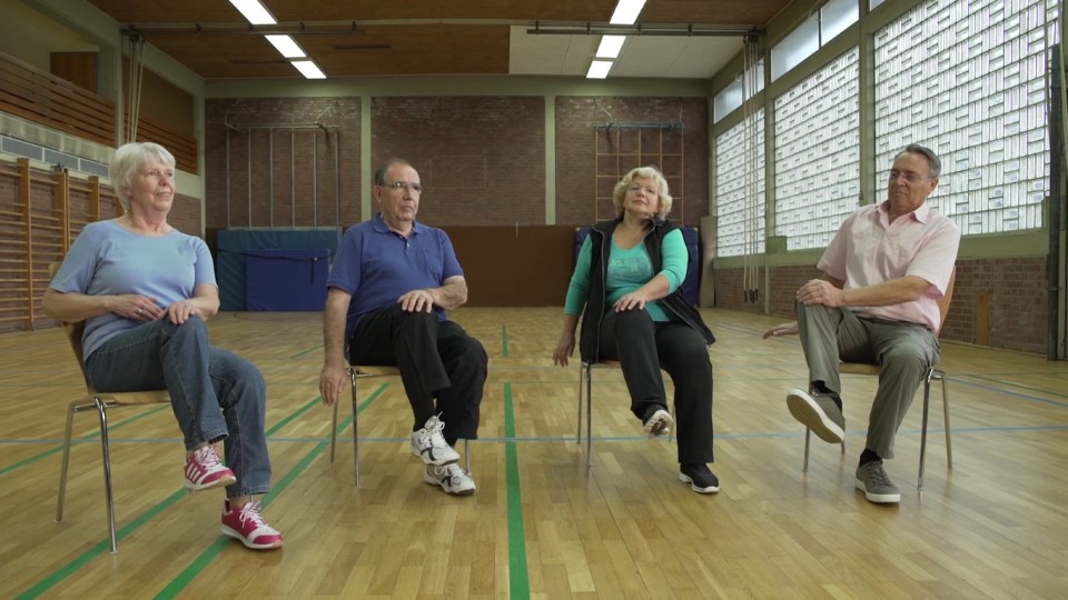 Teaserbild zum Eintrag 'Übung für Rumpf und Kopf – Gymnastik im Sitzen'